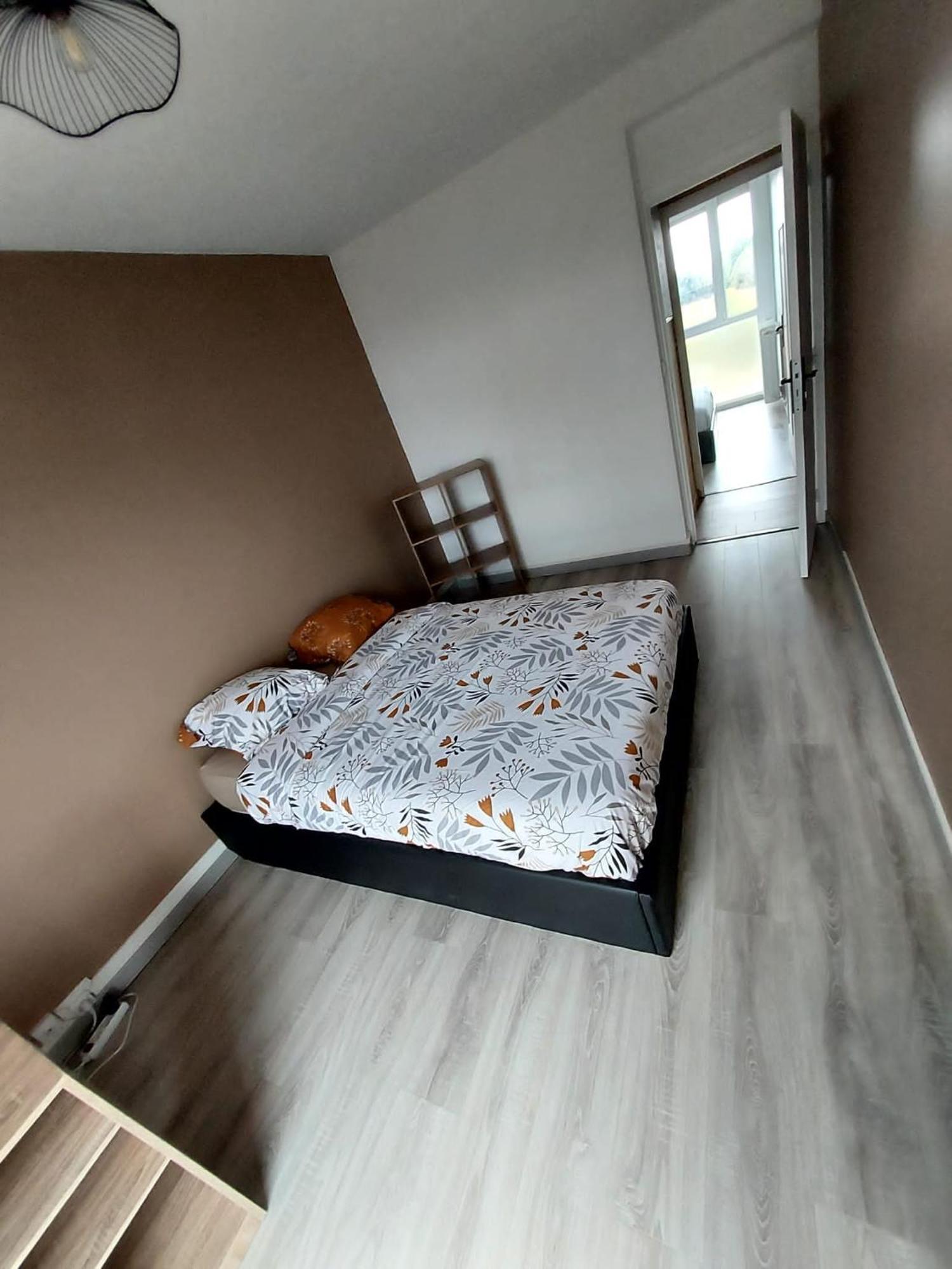 Spacieux, Tendance, avec Vue Panoramique sur Beauvais ! Idéal pour 1 à 6 voyageurs ! 3 lits doubles confortable Habitación foto